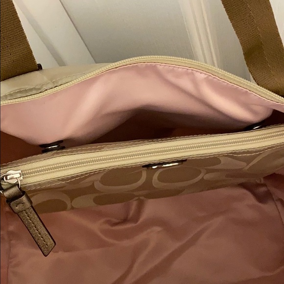 Coach Handbag - Picture 6 of 8